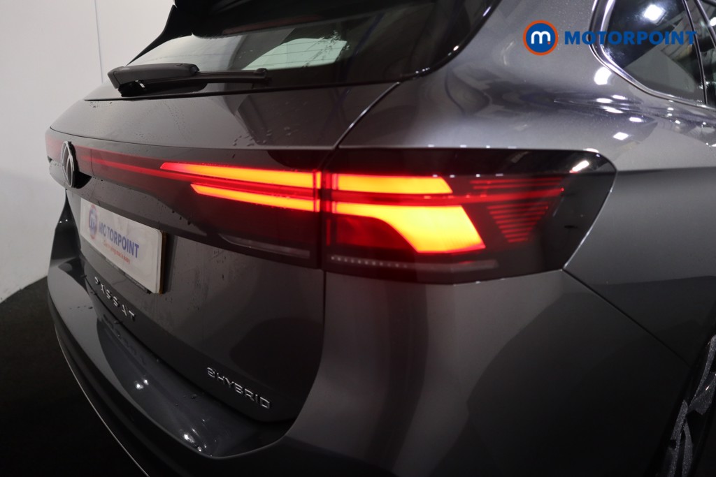 Used Volkswagen Passat for sale - 76467998: Photo 32