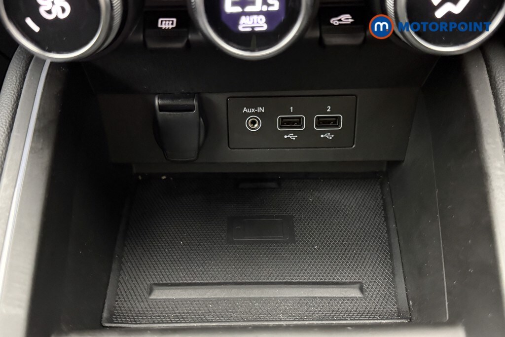 Used Renault Clio 2023 for sale - 77435749: Photo 23