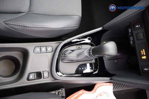 Used Toyota Yaris Cross 2024 for sale - 76218038: Photo 12