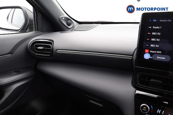 Used Toyota Yaris Cross 2024 for sale - 76218038: Photo 13