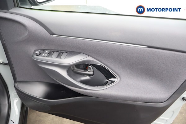 Used Toyota Yaris Cross 2024 for sale - 76218038: Photo 15