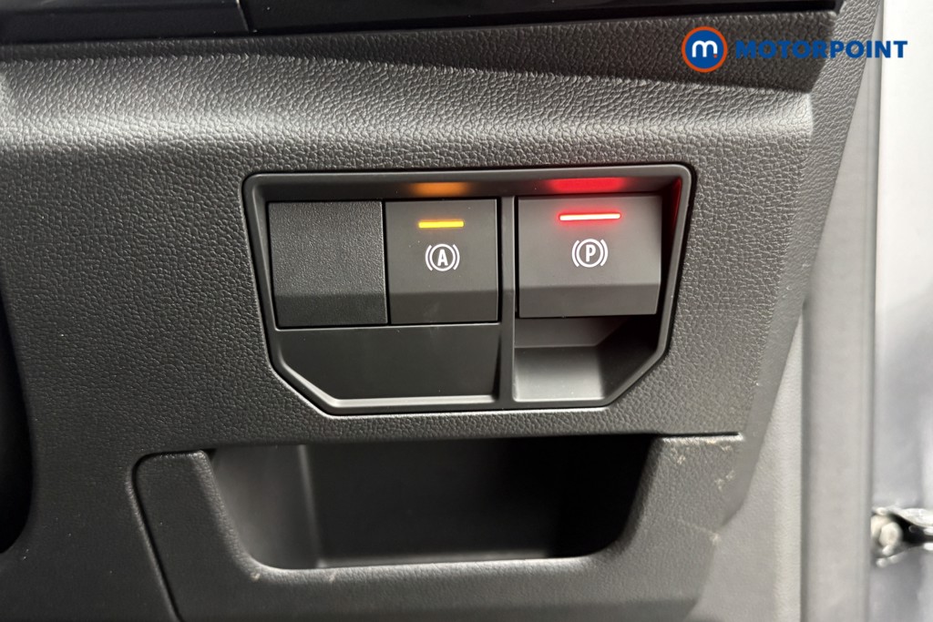 Used Renault Other 2024 for sale - 76693807: Photo 27