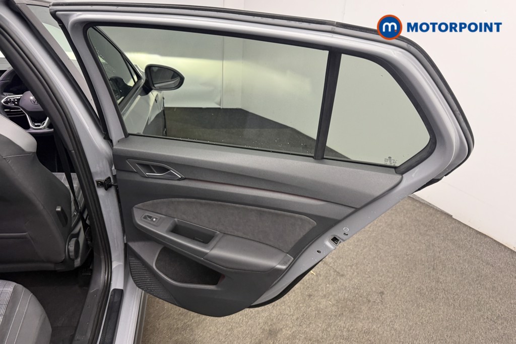 Used Volkswagen Golf 2023 for sale - 76739104: Photo 23