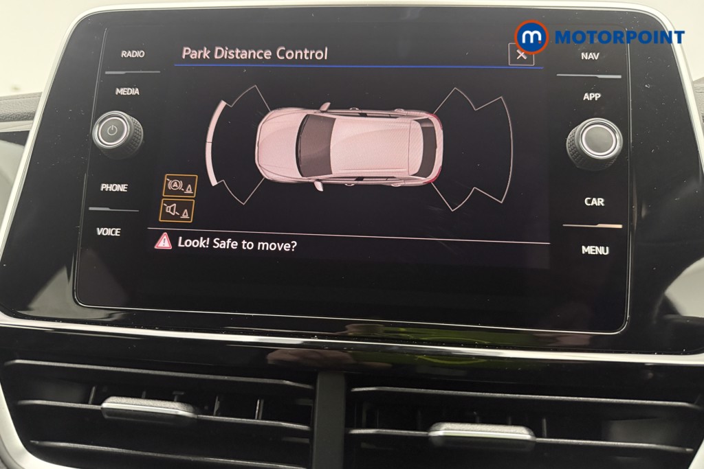 Used Volkswagen T-Roc 2022 for sale - 76797299: Photo 11