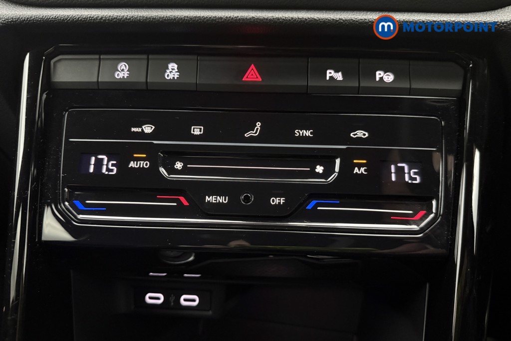 Used Volkswagen T-Roc 2022 for sale - 76797299: Photo 24