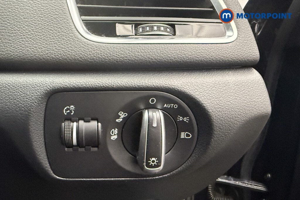 Used Audi Q3 2018 for sale - 76038327: Photo 21