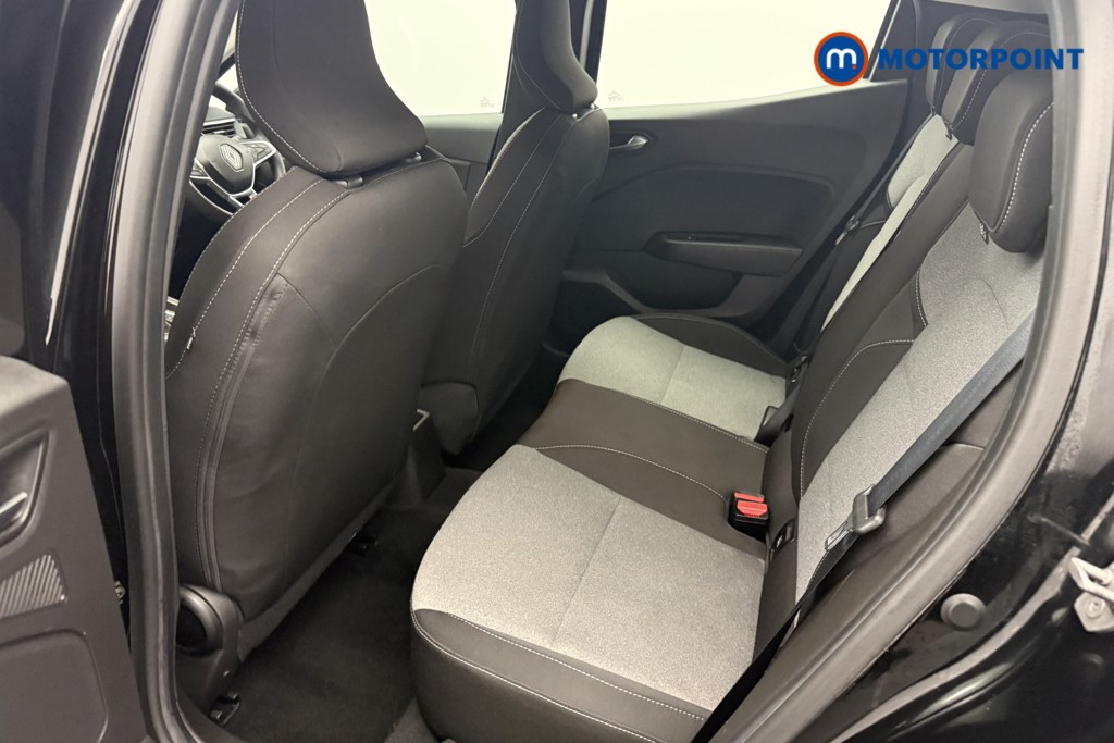 Used Renault Clio 2024 for sale - 76352733: Photo 12