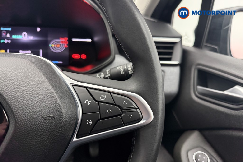 Used Renault Clio 2024 for sale - 76352733: Photo 16