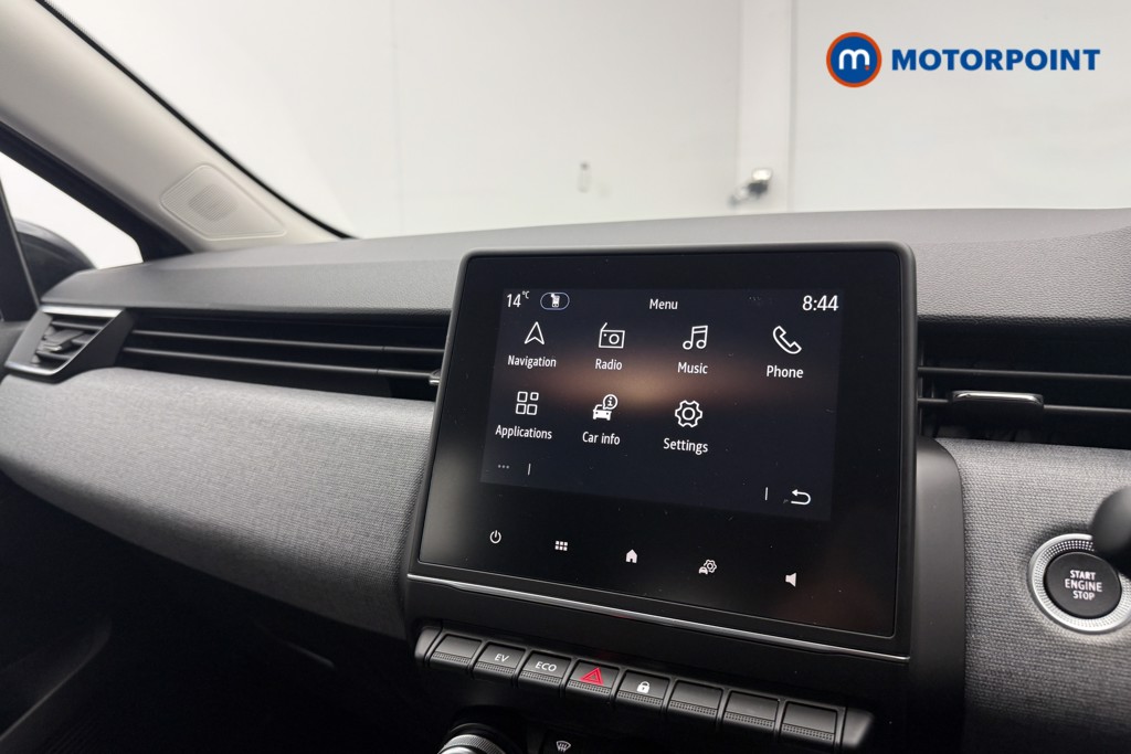 Used Renault Clio 2024 for sale - 76352733: Photo 21