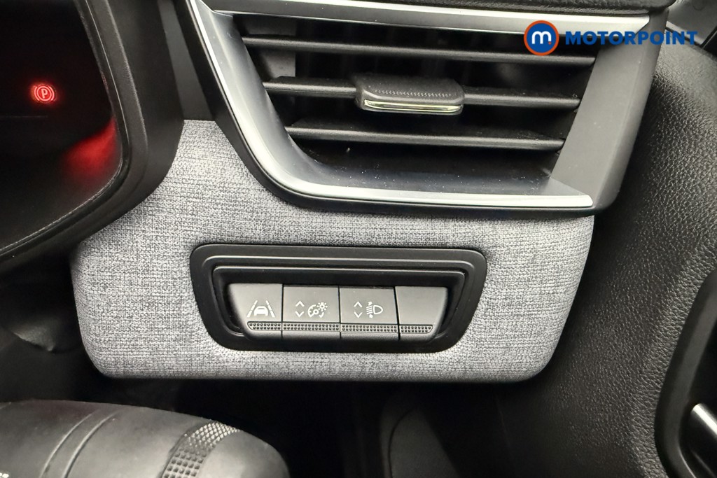 Used Renault Clio 2024 for sale - 76352733: Photo 27