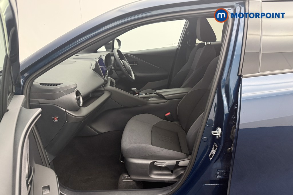 Used Toyota C-HR 2024 for sale - 76949375: Photo 9