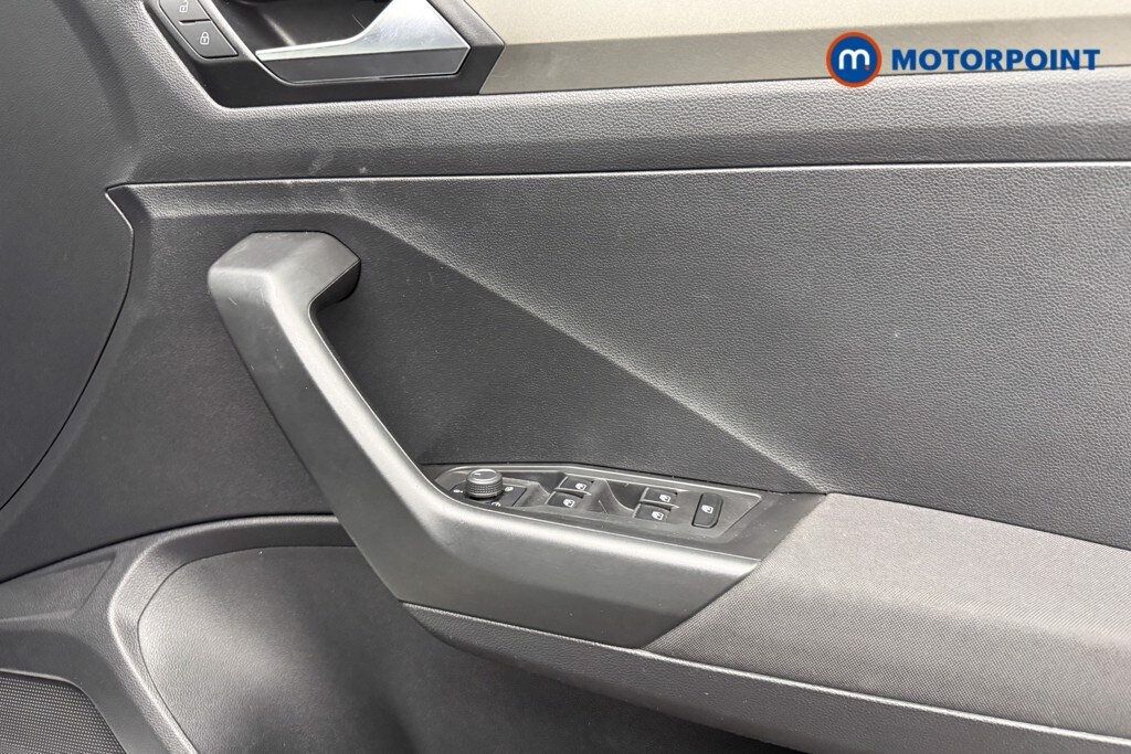 Used Volkswagen T-Roc for sale - 78196999: Photo 25