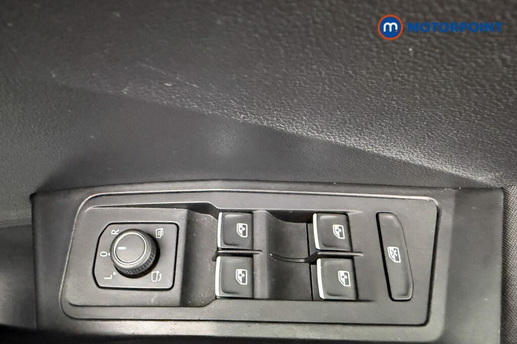 Used Volkswagen T-Roc for sale - 78196999: Photo 26