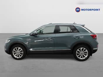 Used Volkswagen T-Roc 2023 for sale - 79641011: Photo