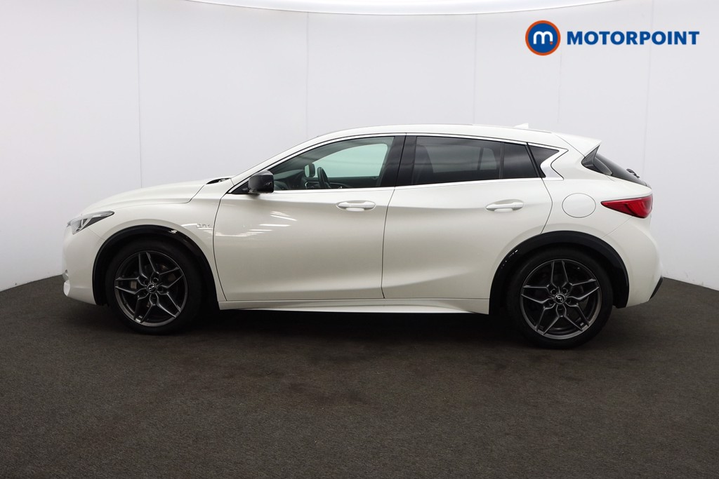 Used Infiniti Q30 2016 for sale - 76460714: Photo 4
