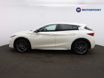 Used Infiniti Q30 2016 for sale - 76460714: Photo