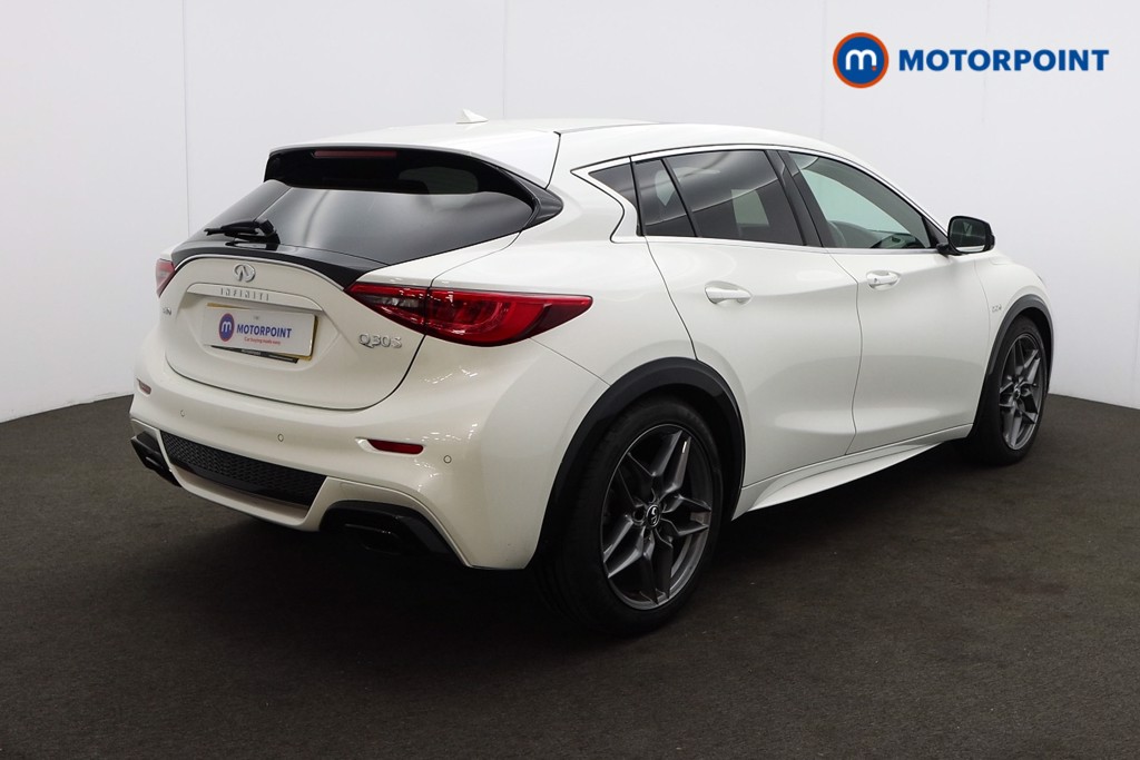 Used Infiniti Q30 2016 for sale - 76460714: Photo 6