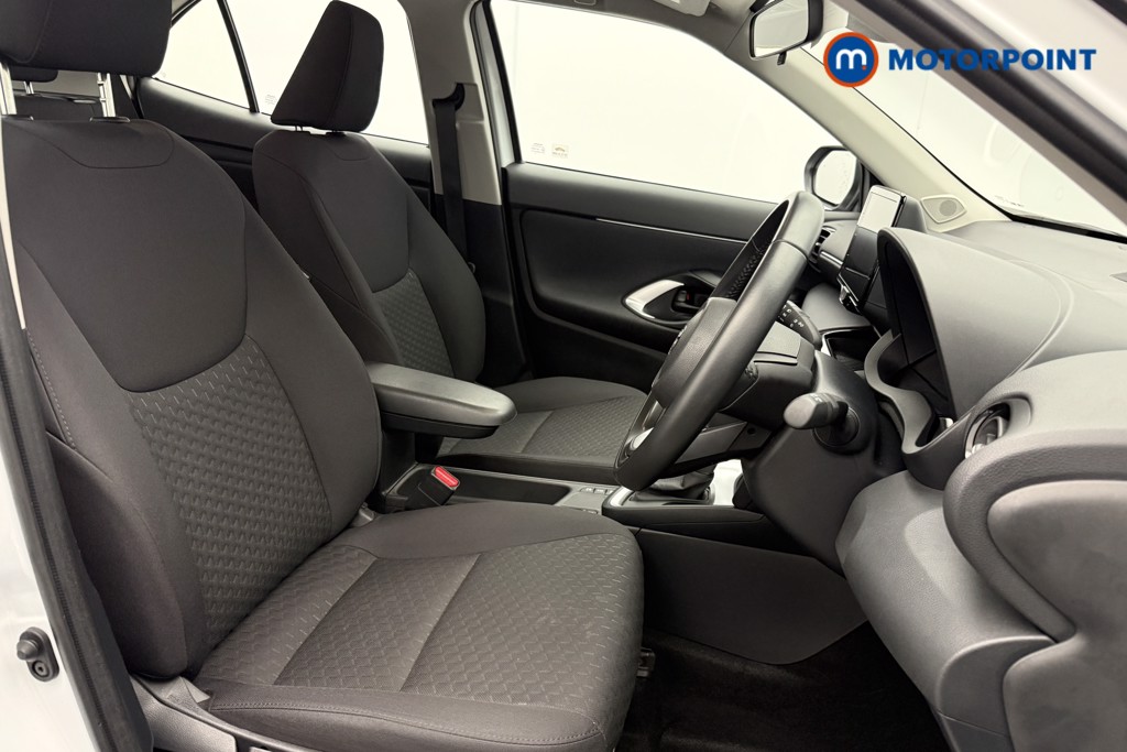 Used Toyota Yaris Cross 2024 for sale - 76938304: Photo 14