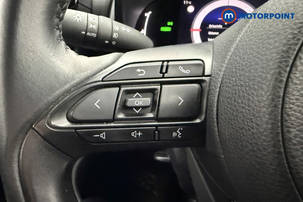 Used Toyota Yaris Cross 2024 for sale - 76938304: Photo 19