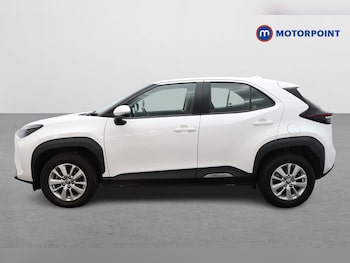 Used Toyota Yaris Cross 2023 for sale - 79408303: Photo