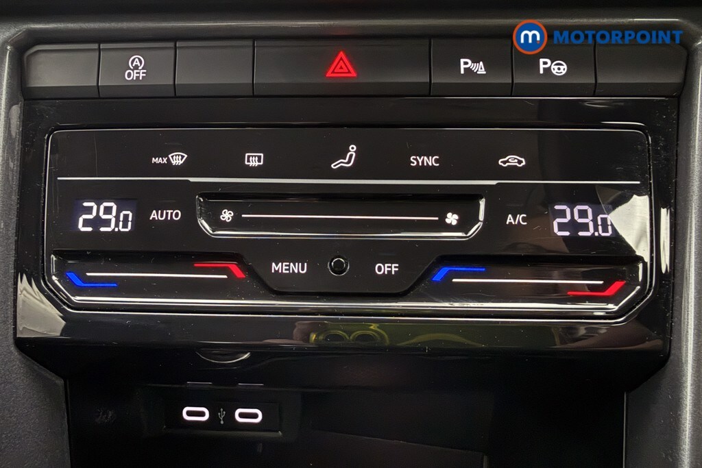 Used Volkswagen T-Roc 2022 for sale - 77500612: Photo 21