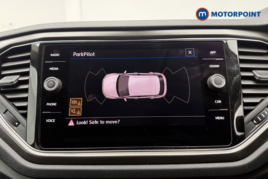 Used Volkswagen T-Roc for sale - 77984490: Photo 24