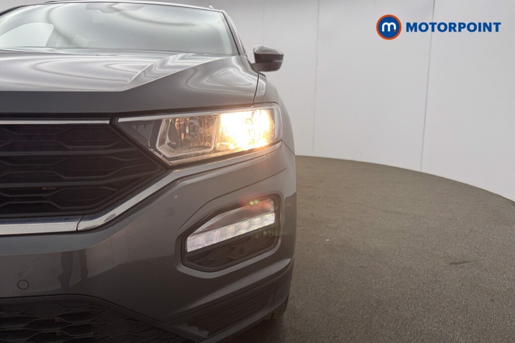 Used Volkswagen T-Roc for sale - 77984490: Photo 37