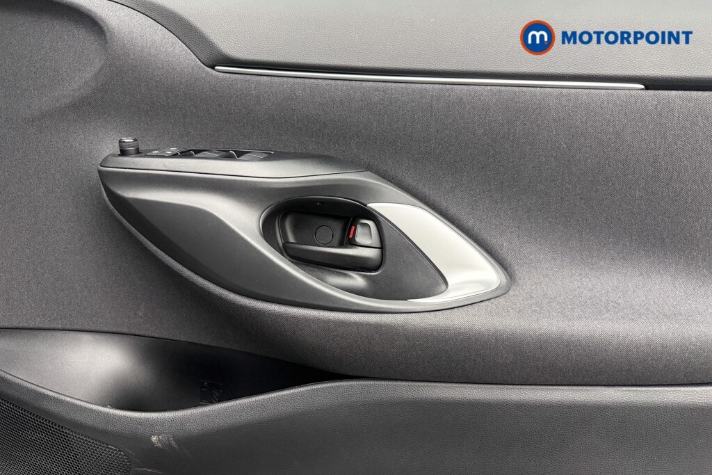 Used Toyota Yaris Cross 2024 for sale - 76938317: Photo 15