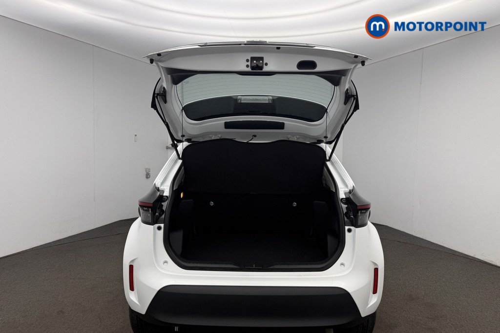 Used Toyota Yaris Cross 2024 for sale - 76938317: Photo 17