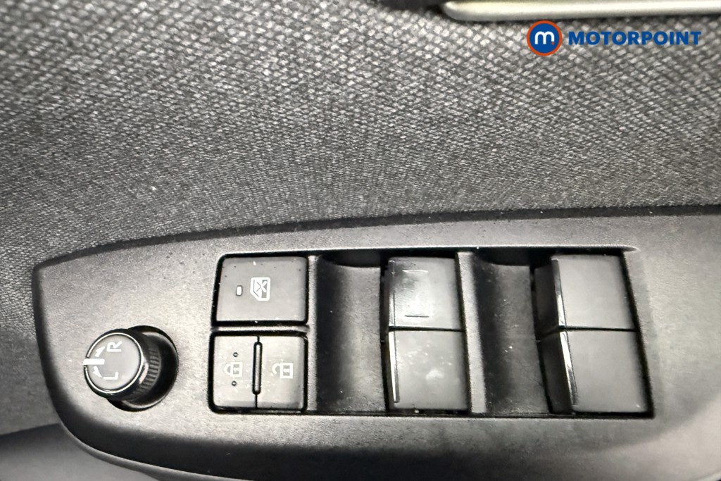 Used Toyota Yaris Cross for sale - 77271824: Photo 25