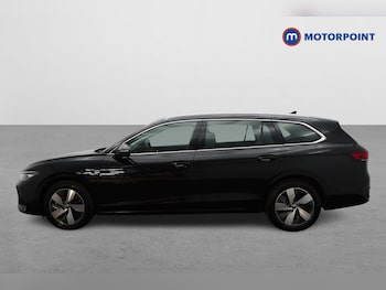 Used Volkswagen Passat 2025 for sale - 77845795: Photo