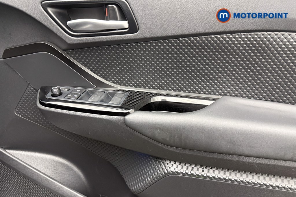 Used Toyota C-HR for sale - 77916834: Photo 26