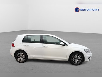 Used Volkswagen Golf 2018 for sale - 76028605: Photo
