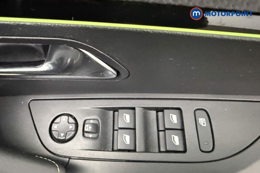 Used Peugeot 2008 2023 for sale - 76946181: Photo 25