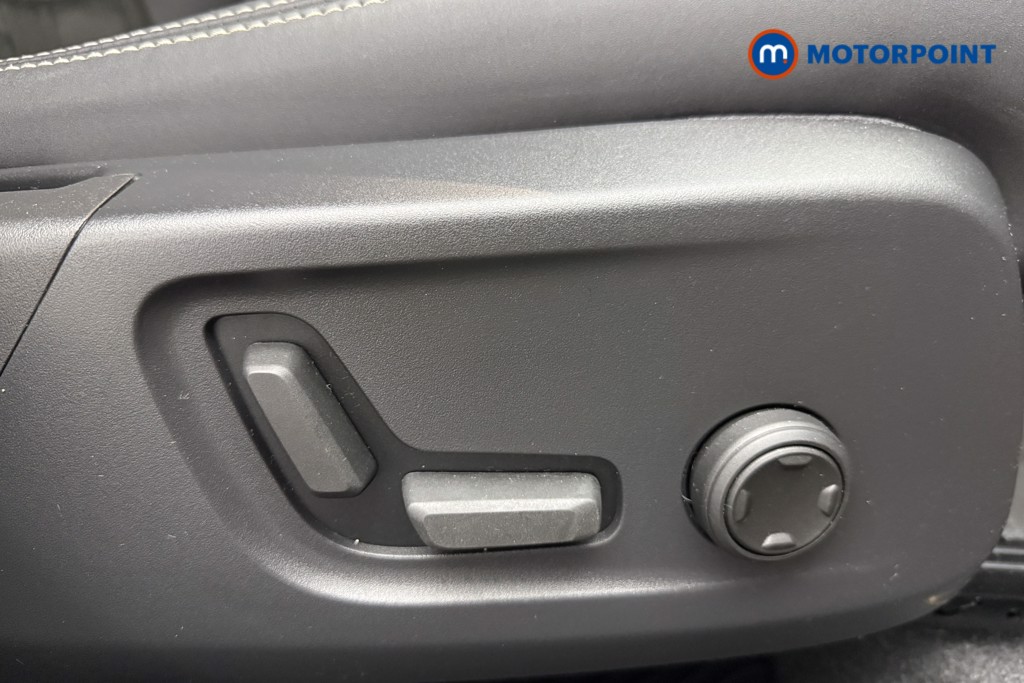 Used Volvo XC40 2023 for sale - 76650715: Photo 25