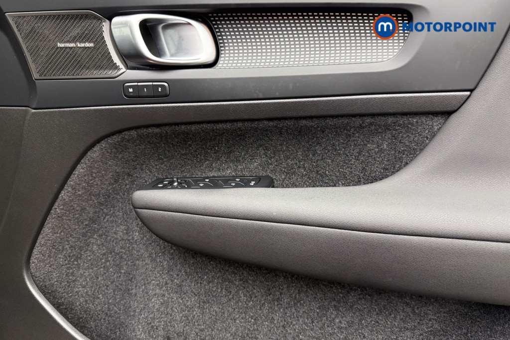 Used Volvo XC40 2023 for sale - 76650715: Photo 27