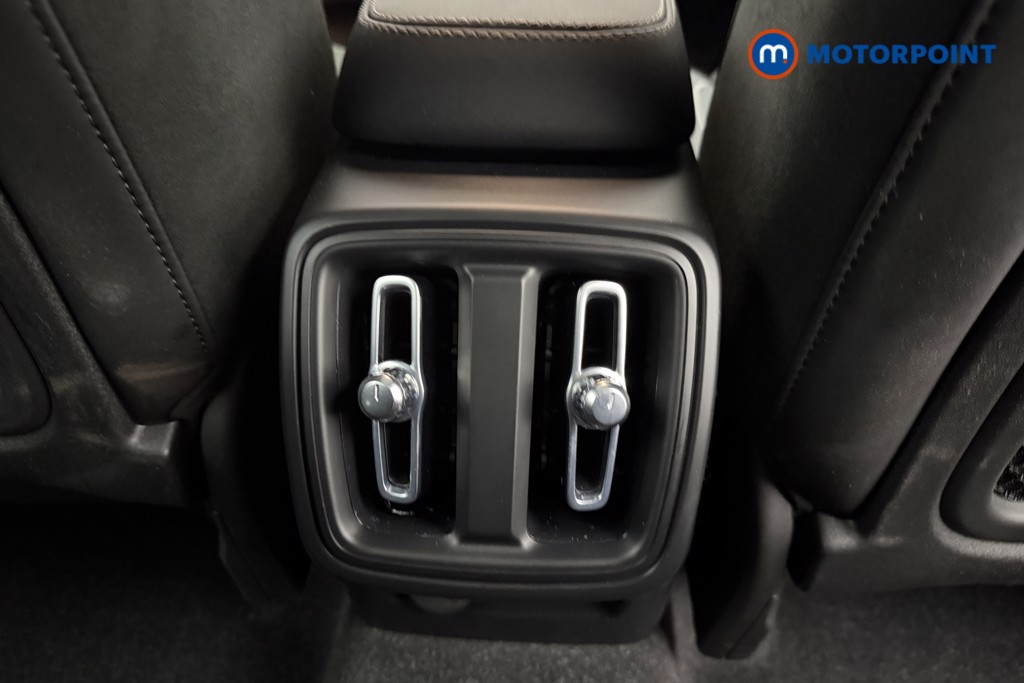 Used Volvo XC40 2023 for sale - 76650715: Photo 30