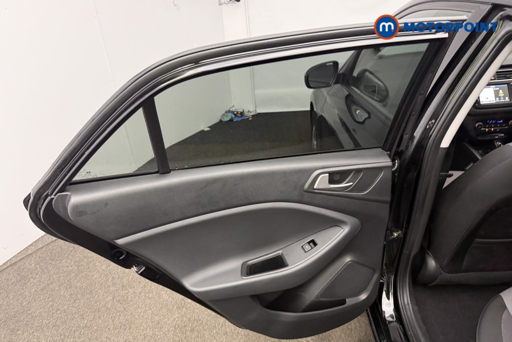 Used Hyundai i20 for sale - 77022254: Photo 14