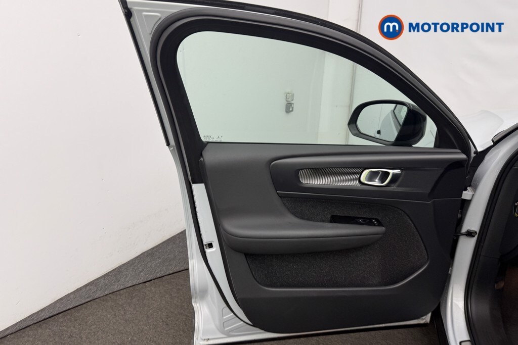 Used Volvo XC40 2021 for sale - 76557637: Photo 10