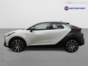 Used Toyota C-HR 2024 for sale - 76402779: Photo
