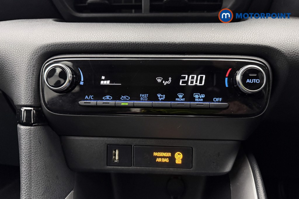 Used Toyota Yaris 2022 for sale - 77125450: Photo 23