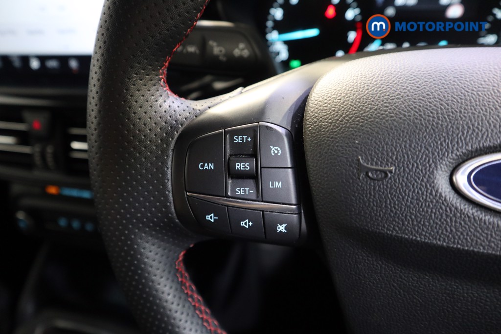 Used Ford Focus 2023 for sale - 76344947: Photo 11