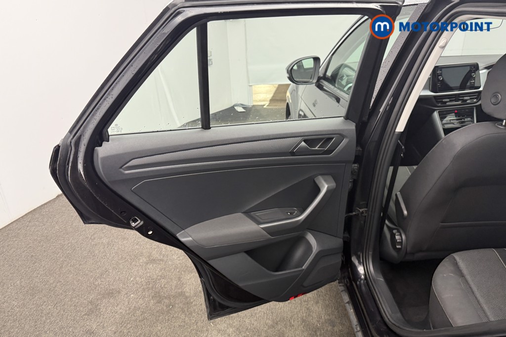Used Volkswagen T-Roc 2023 for sale - 76146989: Photo 14