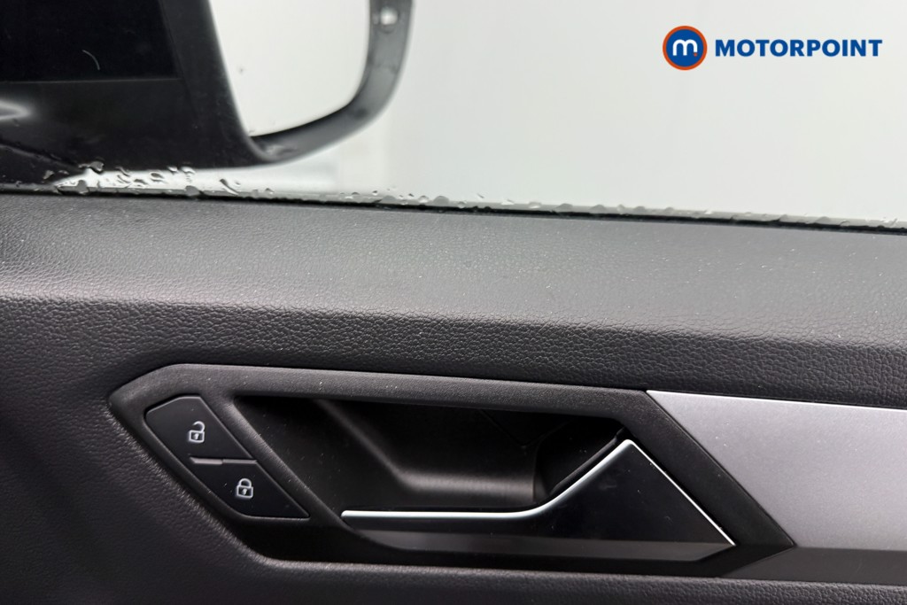 Used Volkswagen T-Roc 2023 for sale - 76146989: Photo 25