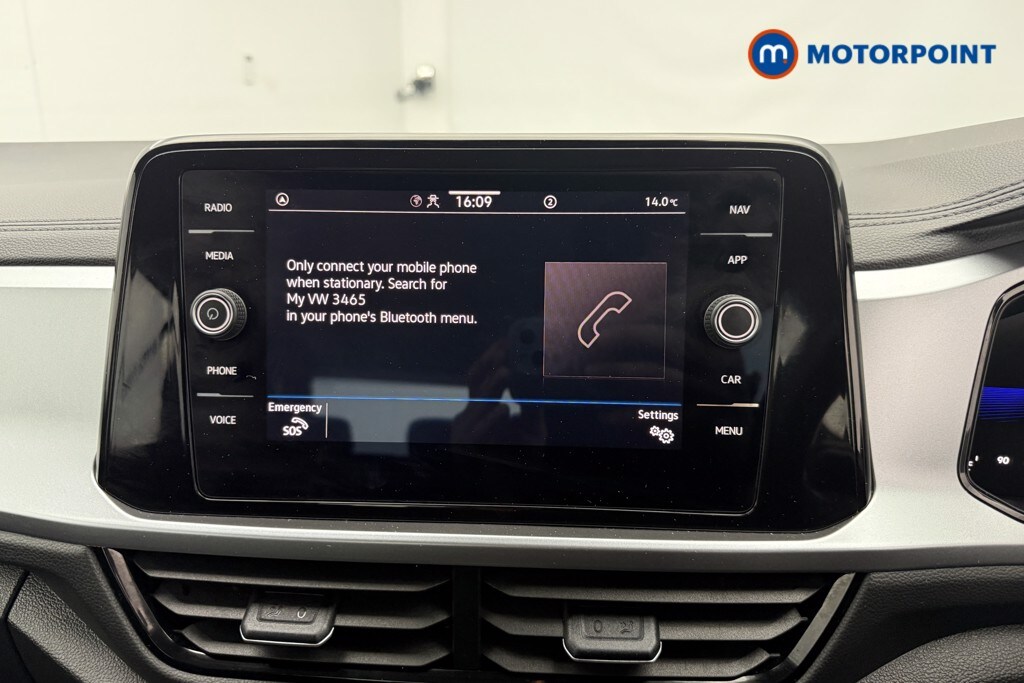 Used Volkswagen T-Roc 2023 for sale - 76146989: Photo 32