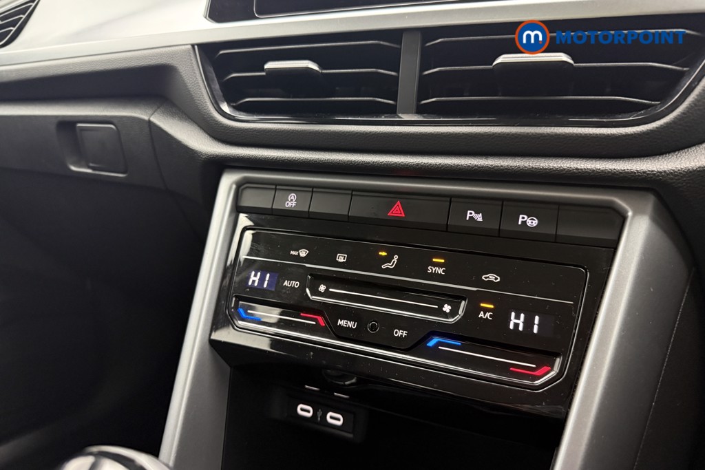 Used Volkswagen T-Roc 2023 for sale - 76831120: Photo 20