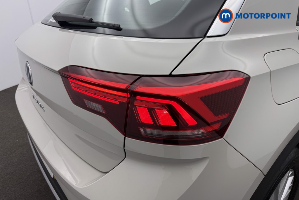 Used Volkswagen T-Roc 2023 for sale - 76831120: Photo 25