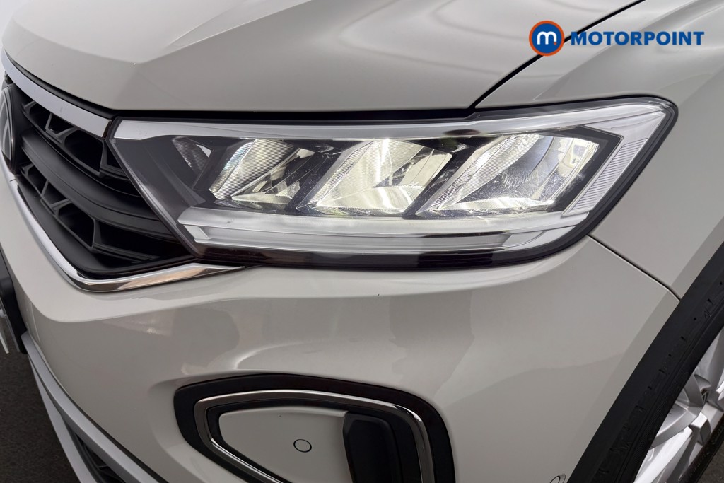 Used Volkswagen T-Roc 2023 for sale - 76831120: Photo 28