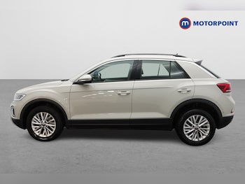 Used Volkswagen T-Roc 2023 for sale - 76831120: Photo