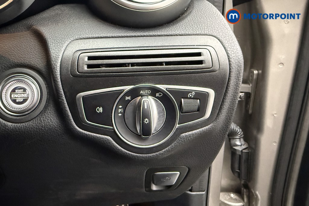 Used Mercedes-Benz GLC 2019 for sale - 76762749: Photo 39